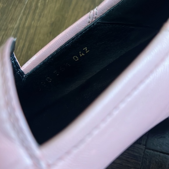 These are AUTHENTIC USED GUCCI Rose Pink Jordan leather loafers size 36.5 - Picture 12 of 16